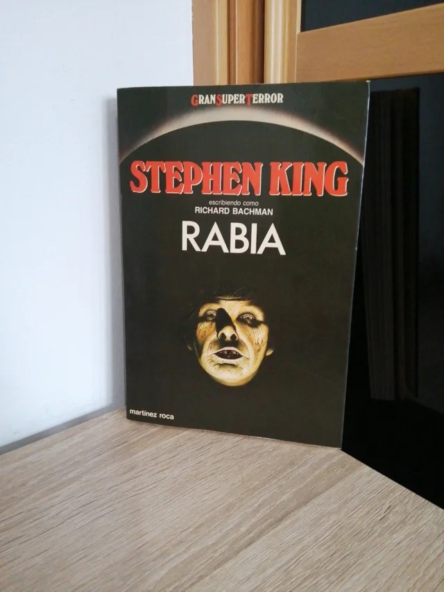 Los 10 libros más caros y extraños que he vendido por&nbsp;Wallapop